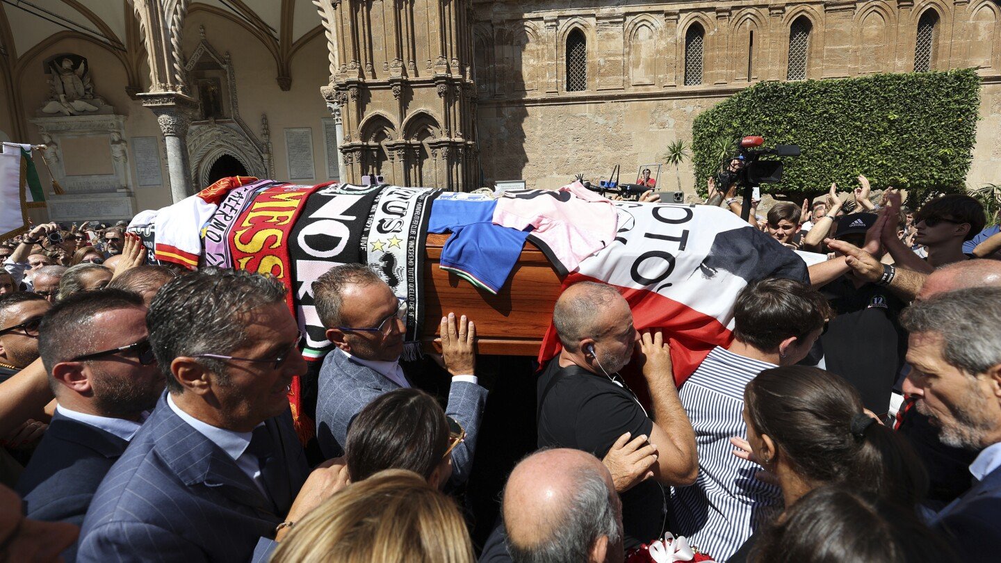 Thousands turn up at funeral of Italian World Cup hero Salvatore “Totò” Schillaci