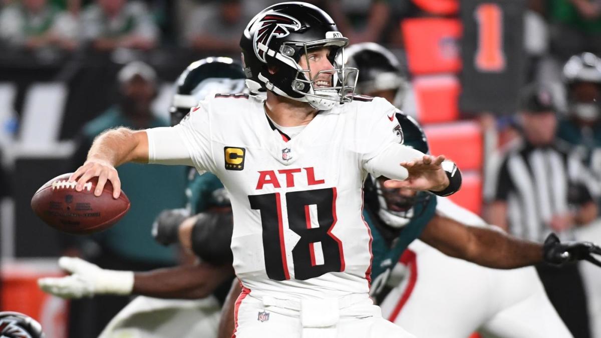 Falcons vs. Chiefs player props, AI prediction, Sunday Night Football picks: Kirk Cousins over 232.5 yards