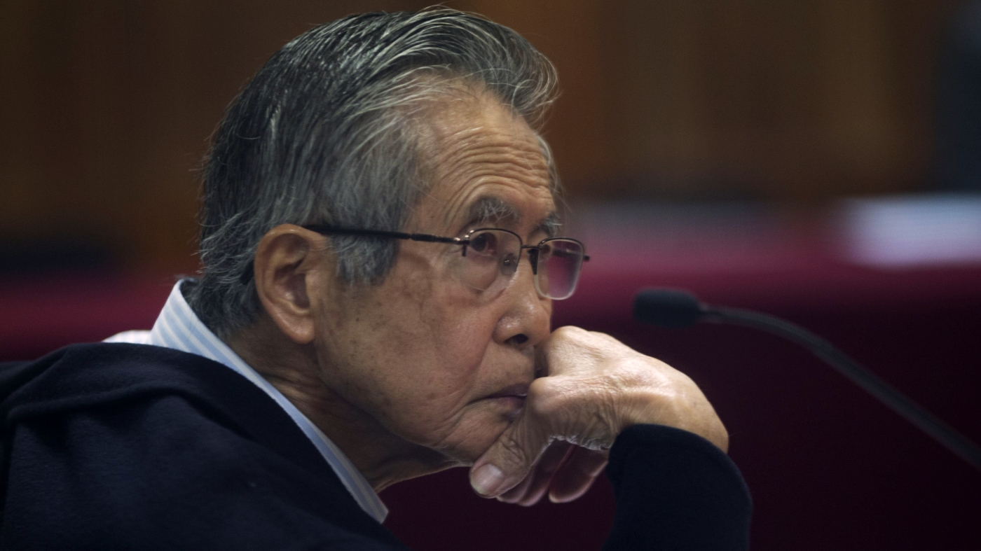 Alberto Fujimori, ex-president of Peru who was convicted of human rights abuses, dies