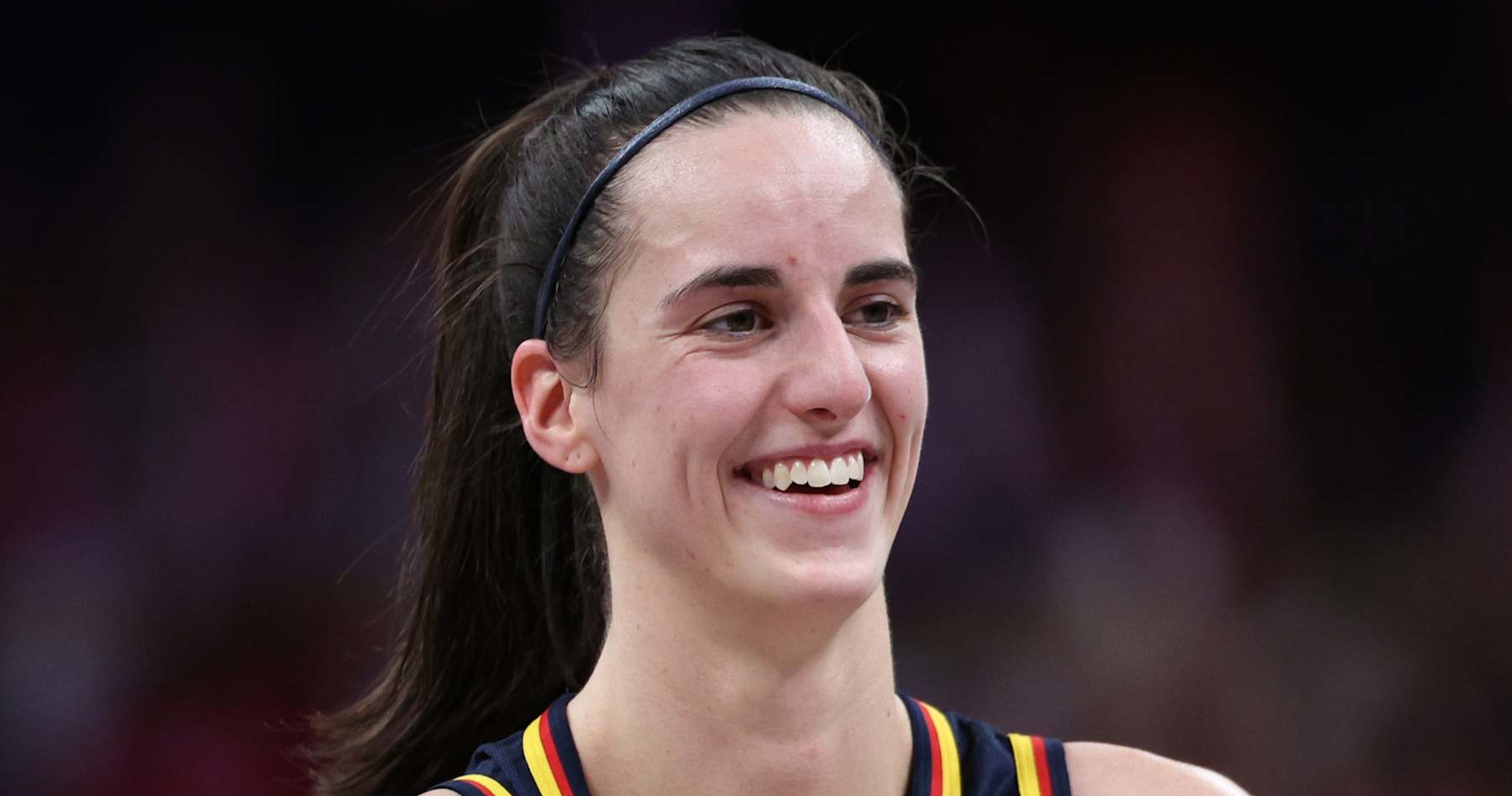 Caitlin Clark Breaks WNBA Rookie Scoring Record; Fever Star Saluted by Fans