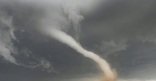 Police: Tornado Derails BNSF Railway Train in North Dakota