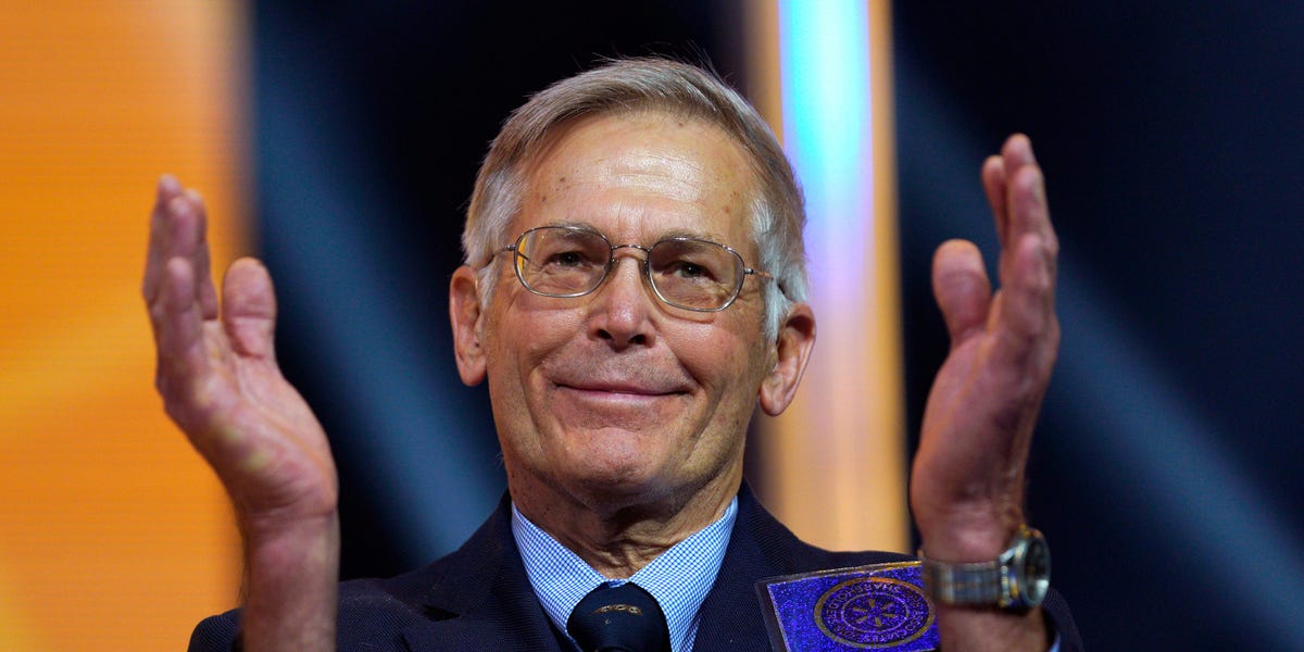 Walmart heir Jim Walton just joined the $100 billion club