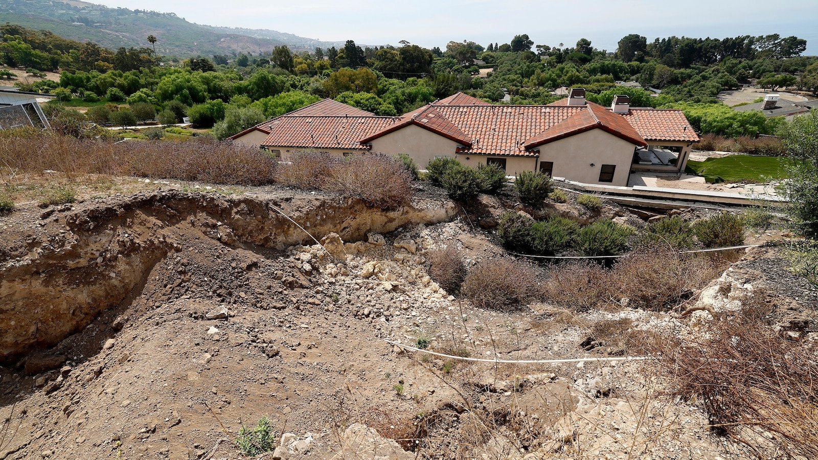 Another Southern California community faces gas shutoffs amid landslide threat