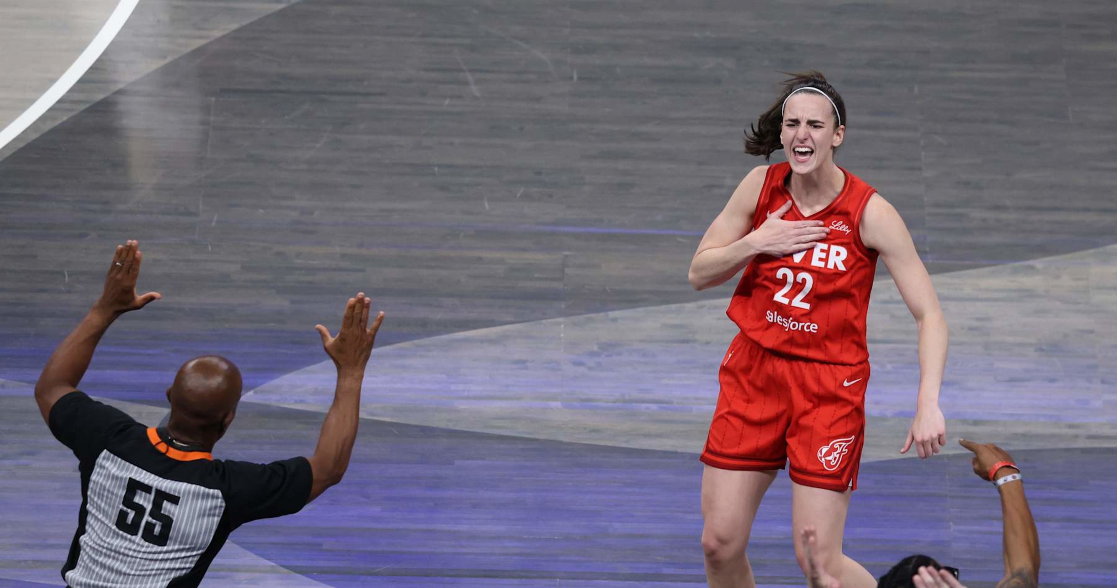 Video: Caitlin Clark Gets Custom Chain Featuring Her WNBA No. 22 with 1,000 Diamonds