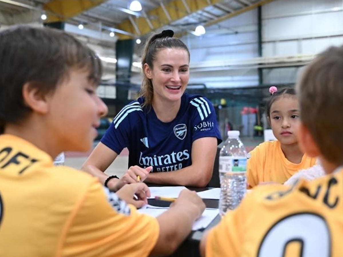 Arsenal Women Collaborate With DC SCORES To Inspire Children With Poetry