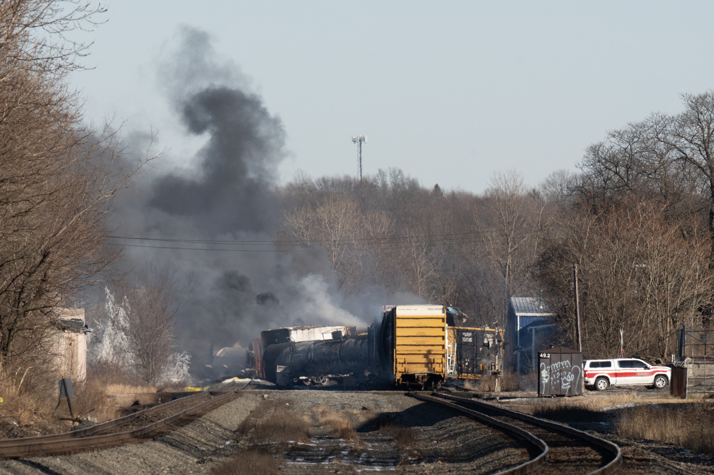 Residents of Ohio Town Urged to 'Immediately Evacuate' After Chemical Leak