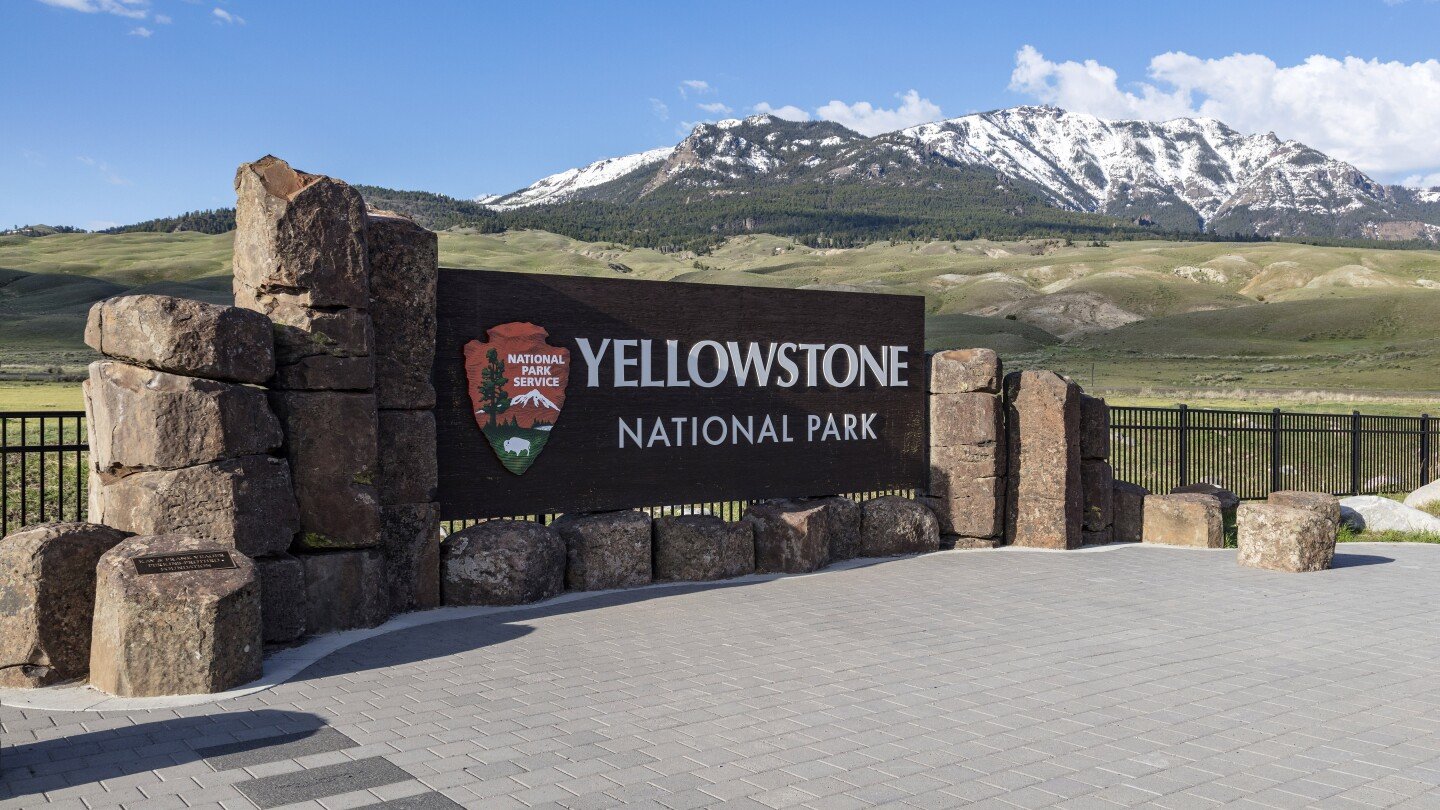 Woman suffers leg burns after hiking off trail near Yellowstone Park's Old Faithful