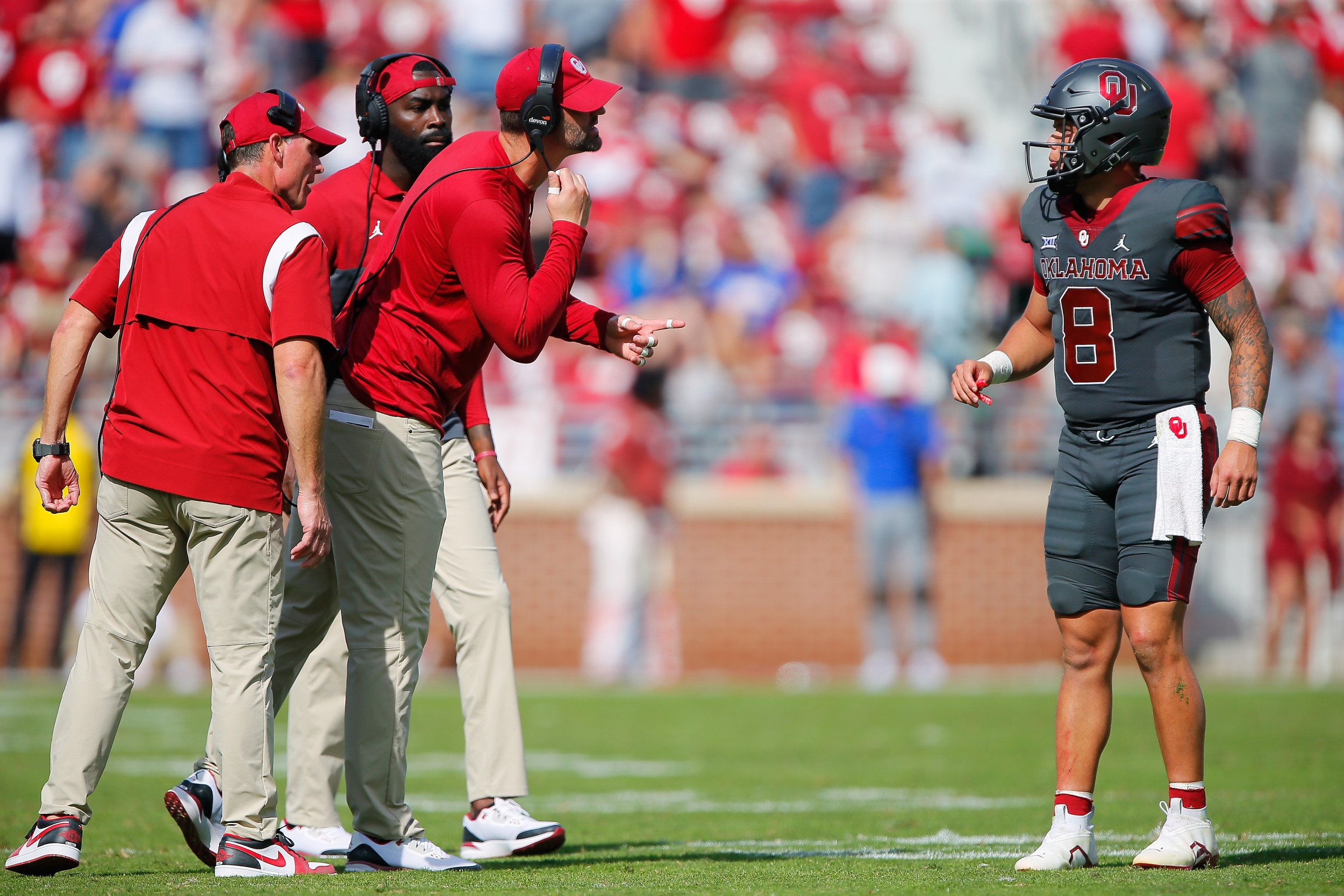 Oklahoma HC Brent Venables Clears Narrative on QB Dillon Gabriel Leaving for Oregon