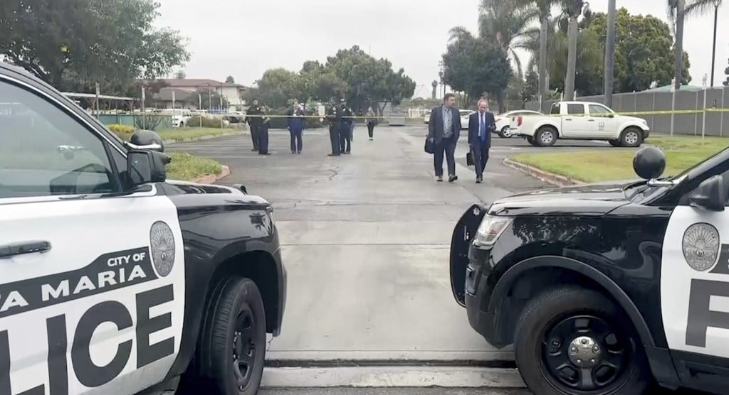 Suspect detained after explosion at California courthouse injures 5