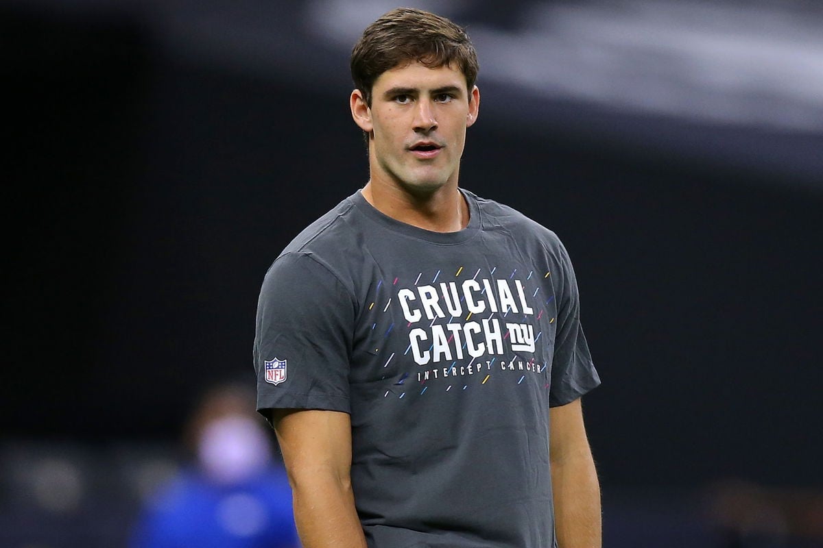 Daniel Jones Is “In an Abyss”, Says NFL Analyst After QB Fails Giants Yet Again vs. Cowboys