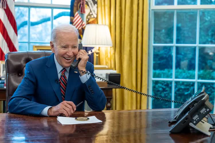 Consultant behind deepfake Biden robocalls hit with $6 million fine, faces criminal charges