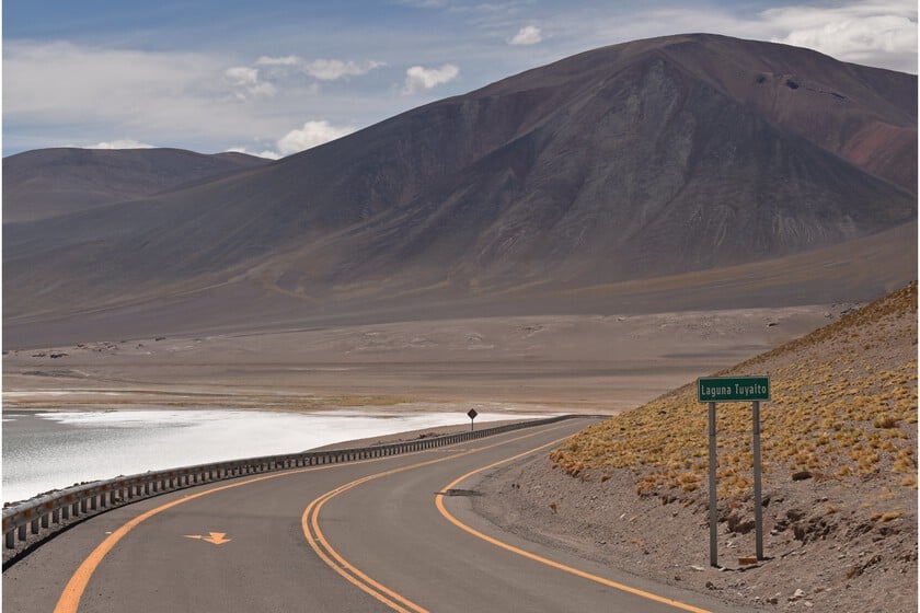 Acabamos de descubrir algo revolucionario para las renovables: hay abundantes tierras raras en ciertos volcanes extintos