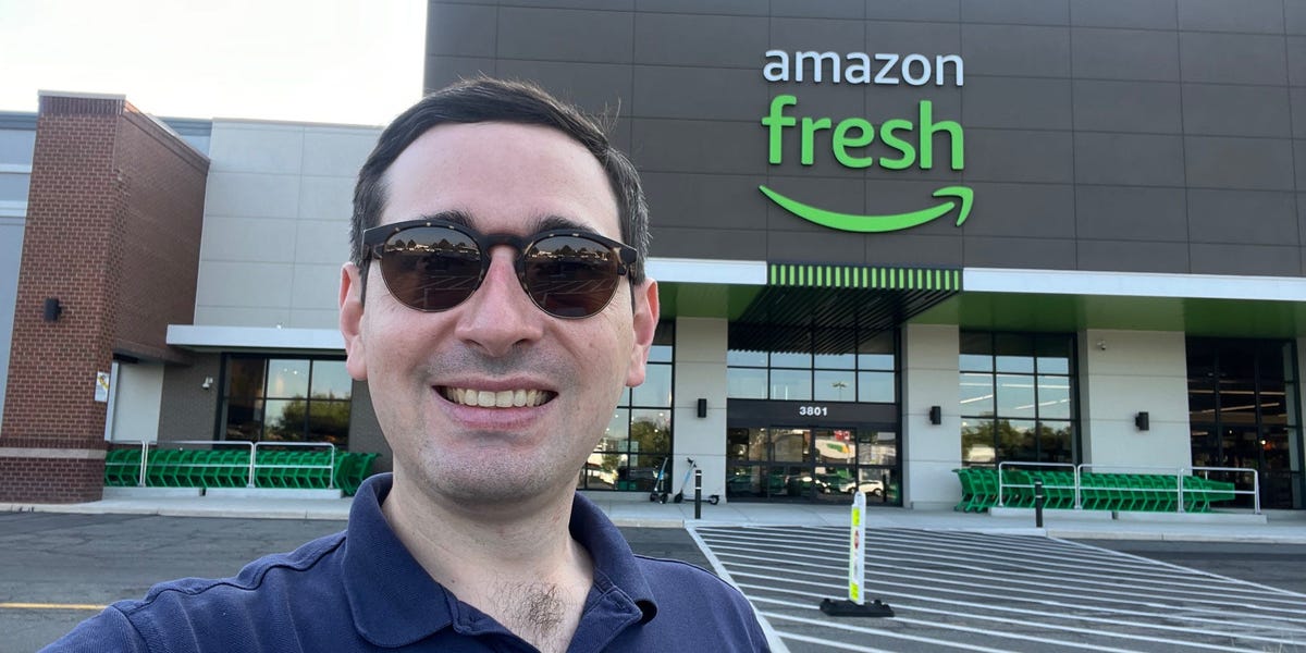 I went to the latest version of Amazon Fresh and can't see what sets it apart from other grocery stores