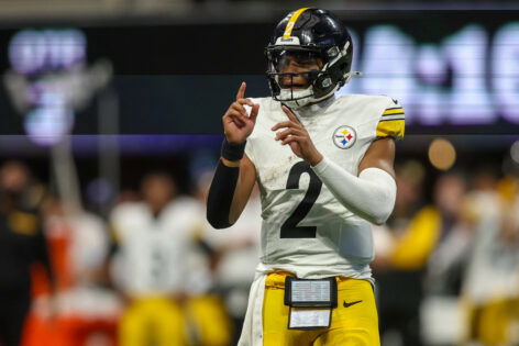 “Sloppy”: Mike Tomlin Takes a Dig at Justin Fields After Messy Fumble During Steelers vs. Colts