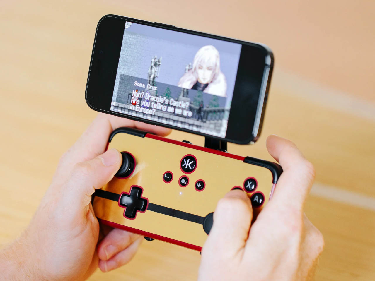 NEO S Mobile Kit gets you ready for ergonomic smartphone gaming with CRKD’s controller