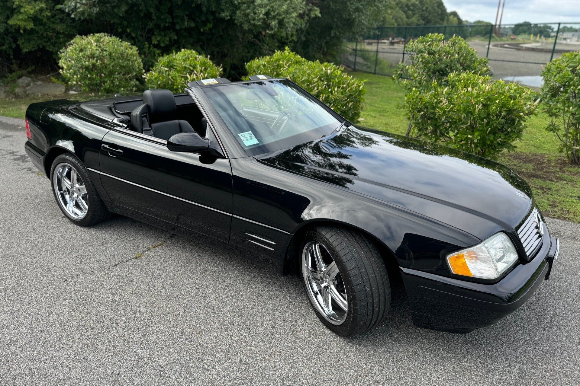 18k-Mile 2000 Mercedes-Benz SL500