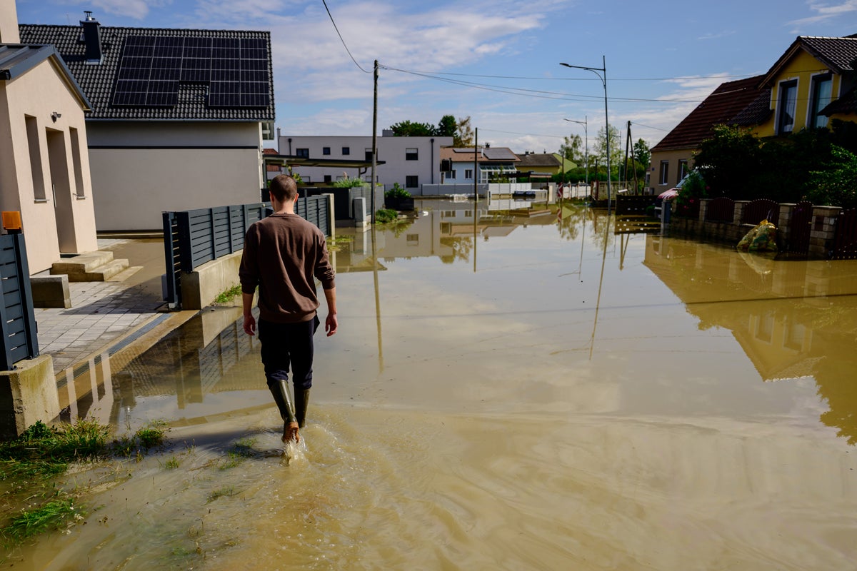 Record-Breaking Rainfall in Carolinas and Europe Explained