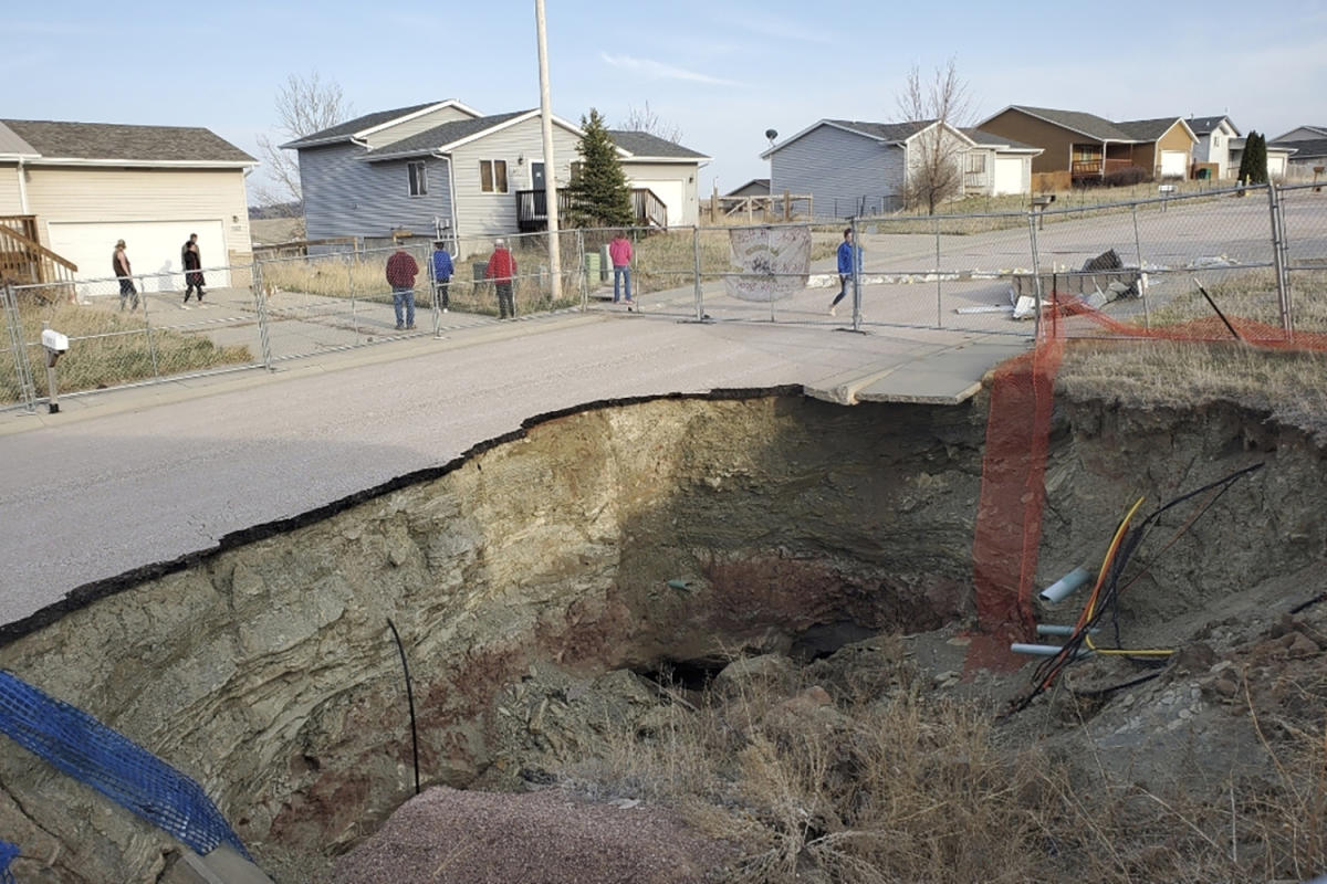 Judge dismisses lawsuit over mine sinkholes in South Dakota