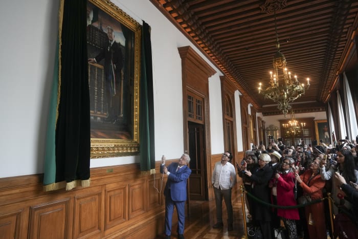 Live music, breakfast and a raffle: Mexico's president makes the most of his final day in office