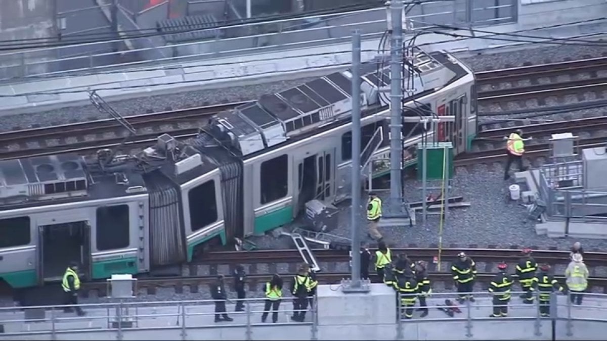 MBTA Green Line train derails in Cambridge