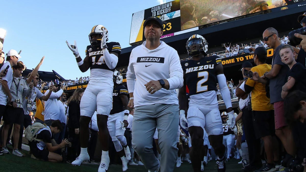 Eli Drinkwitz restricts access for Missouri staffer to avoid 'conflict of interest' with brother, Texas A&M QB