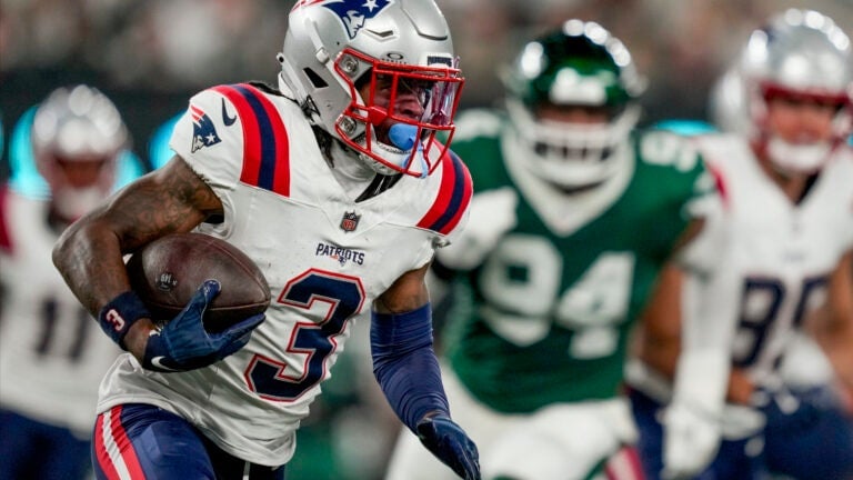 Patriots WR DeMario Douglas apologizes for on-field frustrations