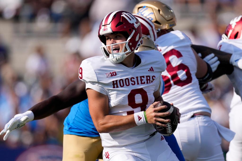 Undefeated Indiana plays at Northwestern in Week 6