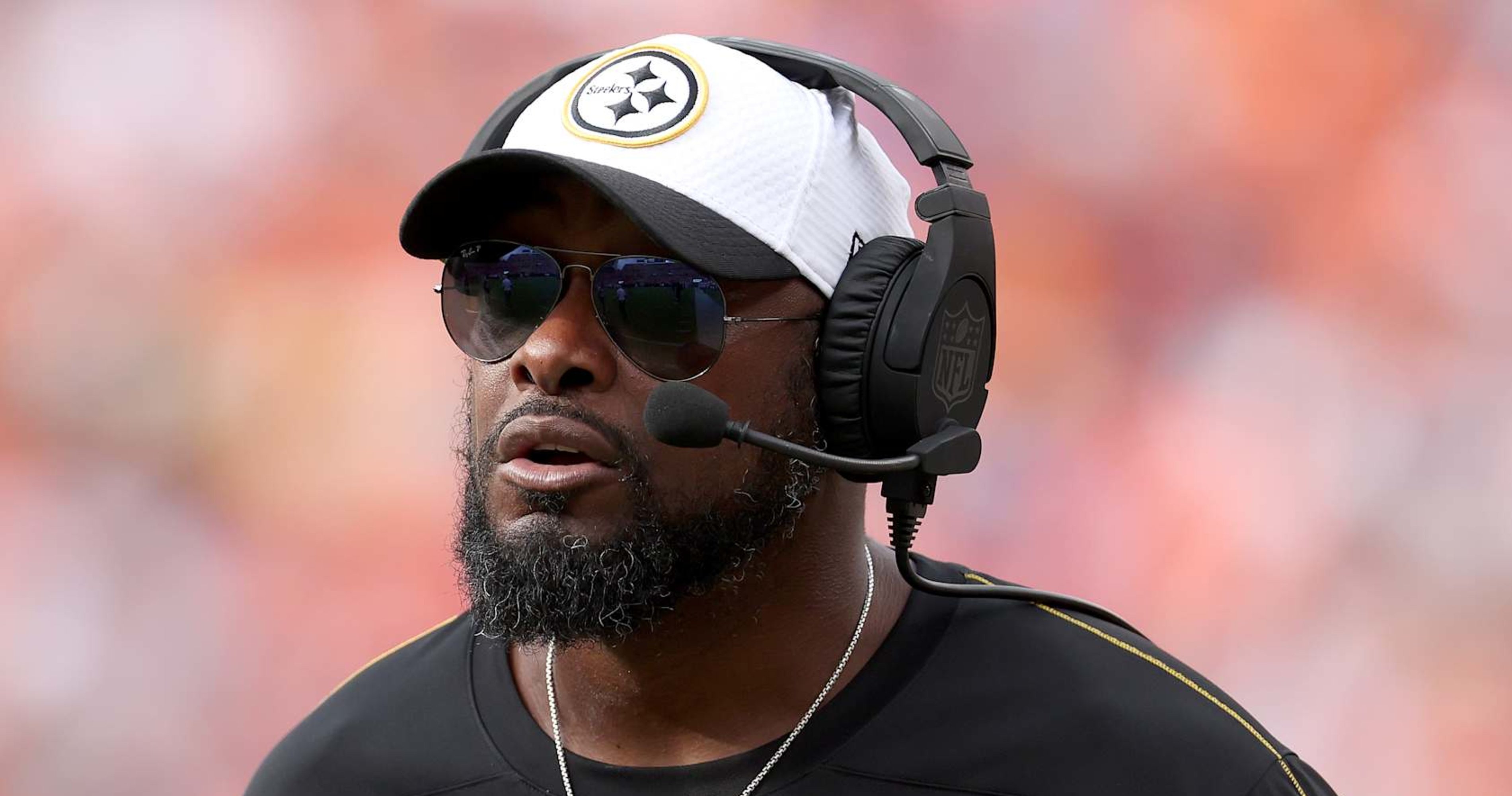 Steelers' Mike Tomlin Has Cryptic Answer on Russell Wilson 'Petty Game Ball' Rumors