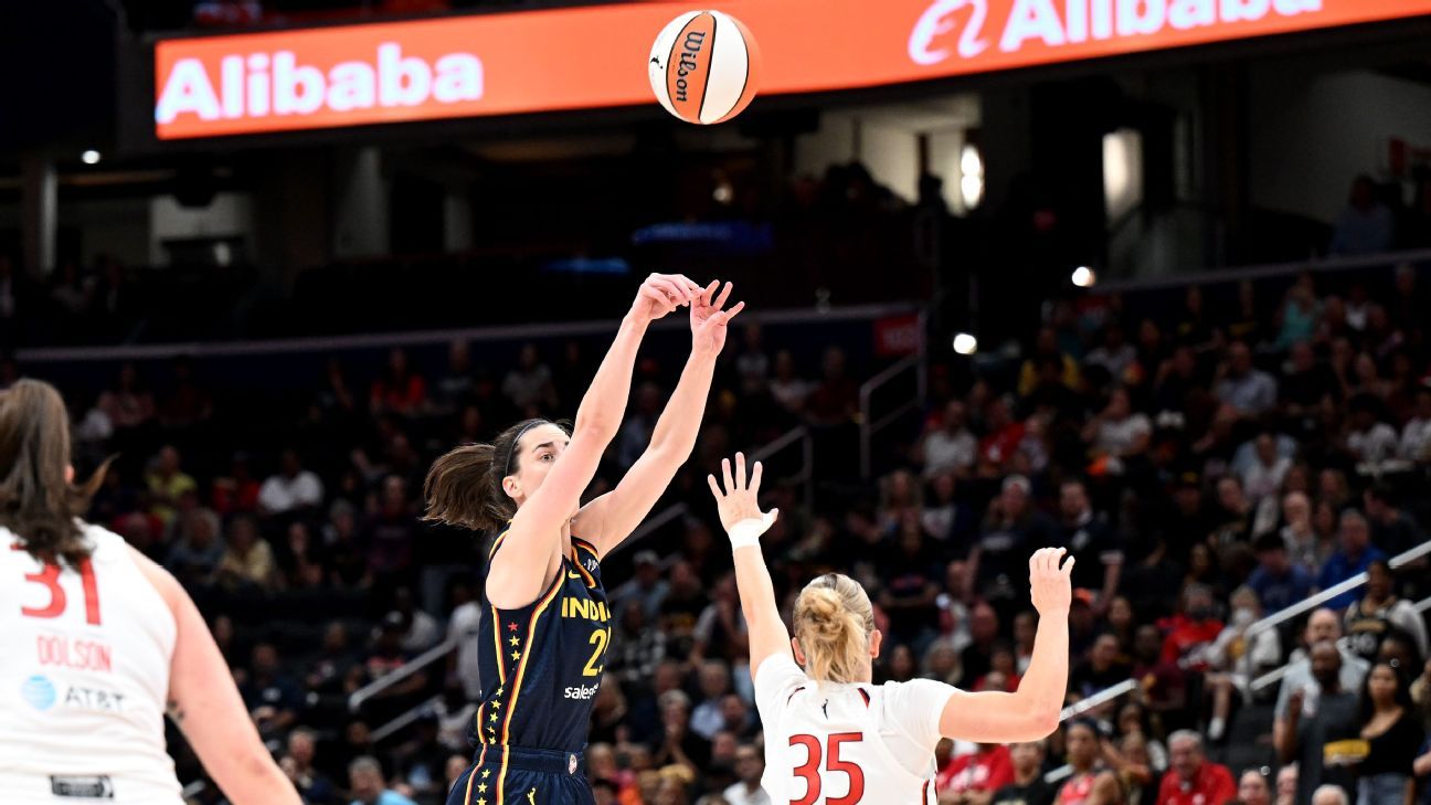 WNBA-record crowd sees Clark, Fever drop finale