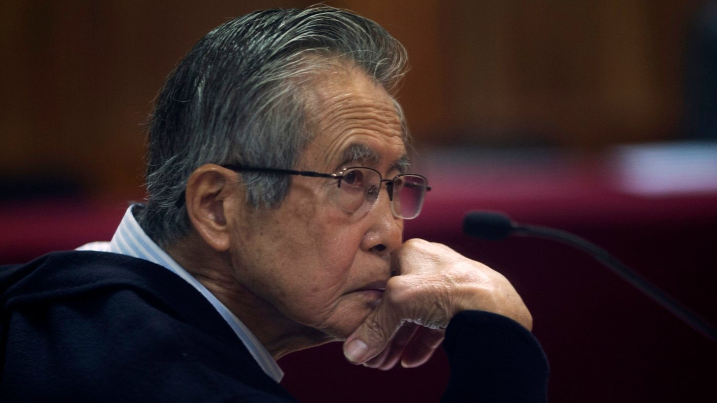 Alberto Fujimori, ex-president of Peru who was convicted of human rights abuses, dies