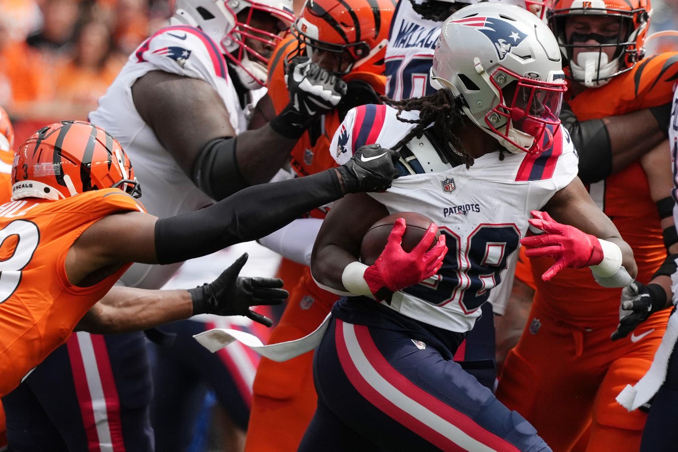 Patriots Prove Ready To Run Through Walls With Rhamondre Stevenson