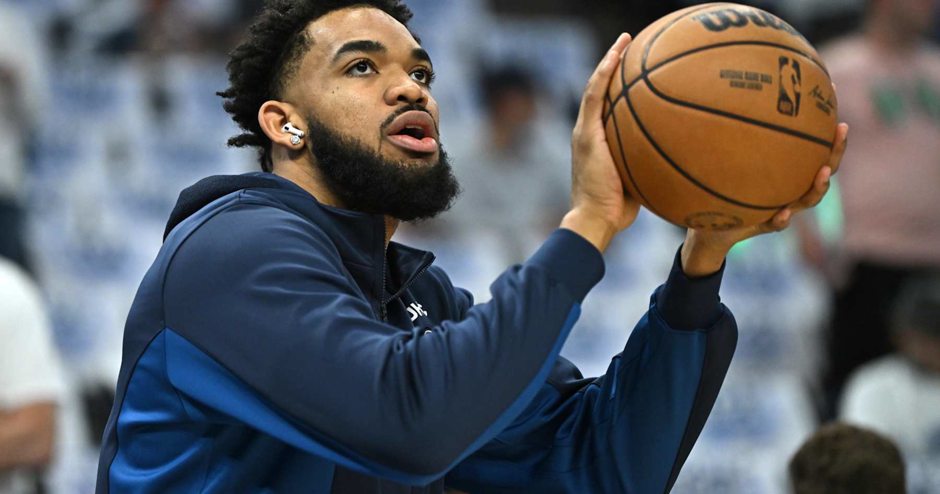 Karl-Anthony Towns Posts Wolves Tribute Video After Trade: 'Thank You for Everything'