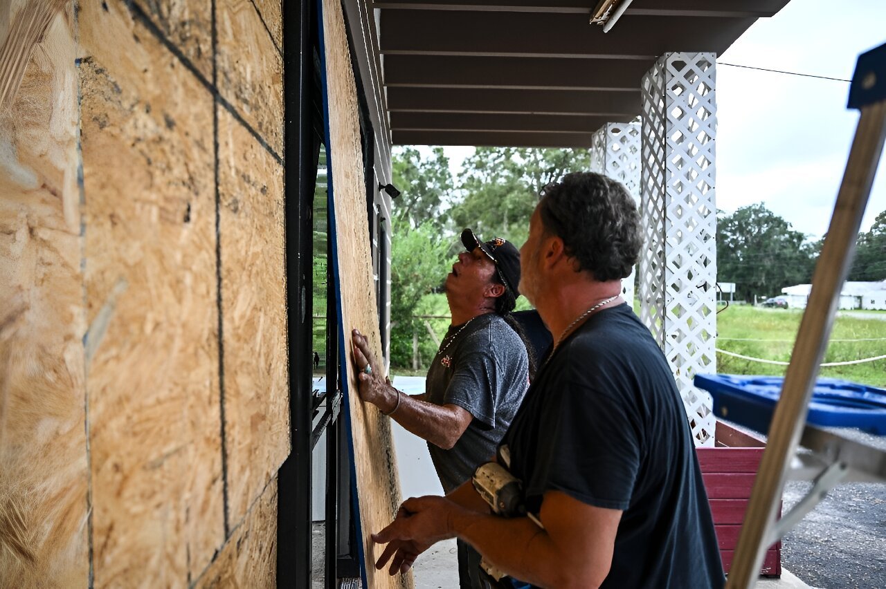 Florida girds for arrival of 'catastrophic' Hurricane Helene