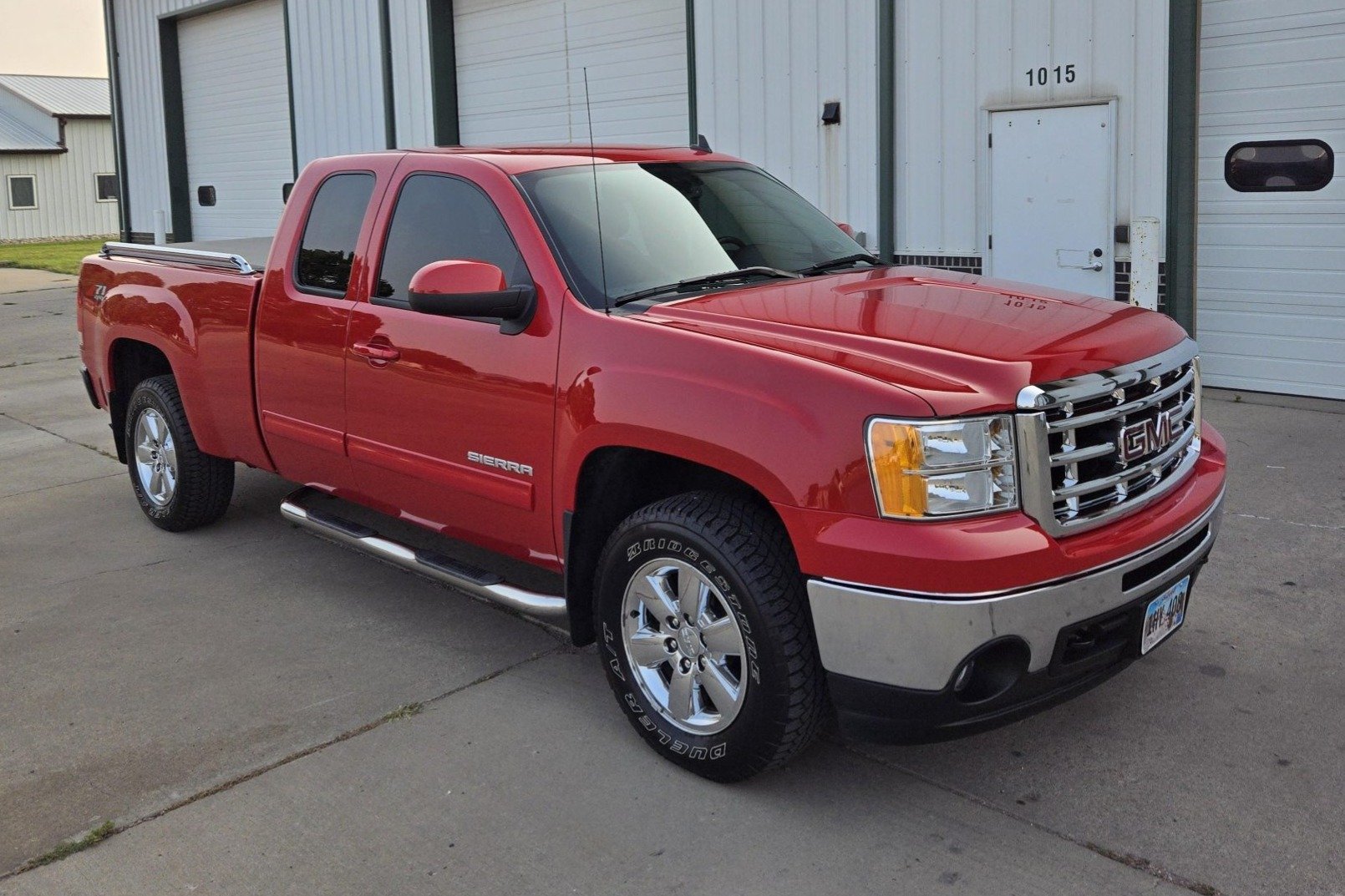 25k-Mile 2010 GMC Sierra 1500 SLT Extended Cab 4×4