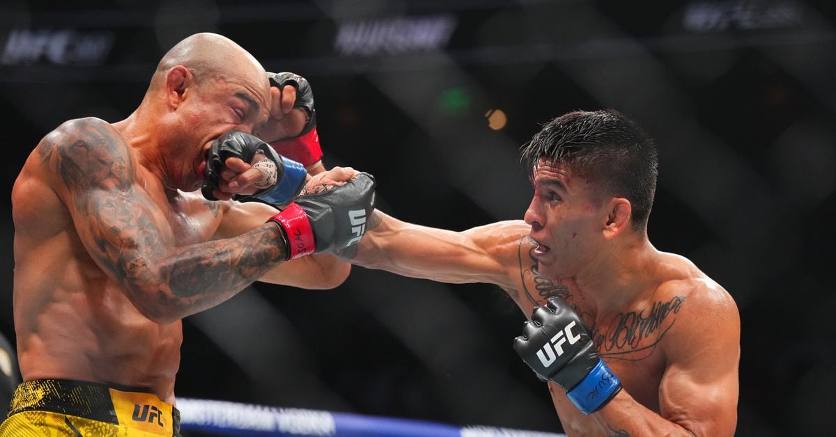 UFC 307 results: Mario Bautista faces hostile crowd after winning split decision over Jose Aldo