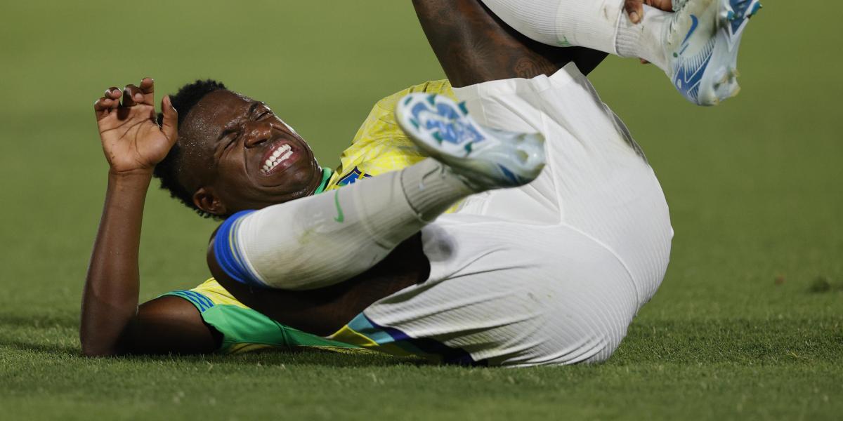 Vinicius da la cara tras la derrota de Brasil