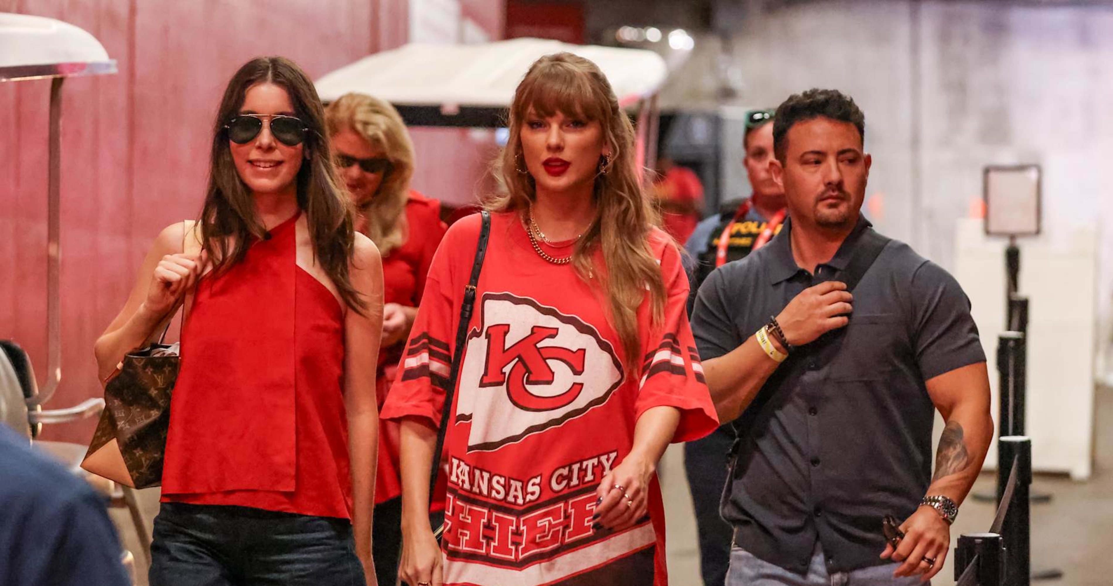 Travis Kelce: Taylor Swift Will Attend Chiefs vs. Saints After Missing Birthday Party