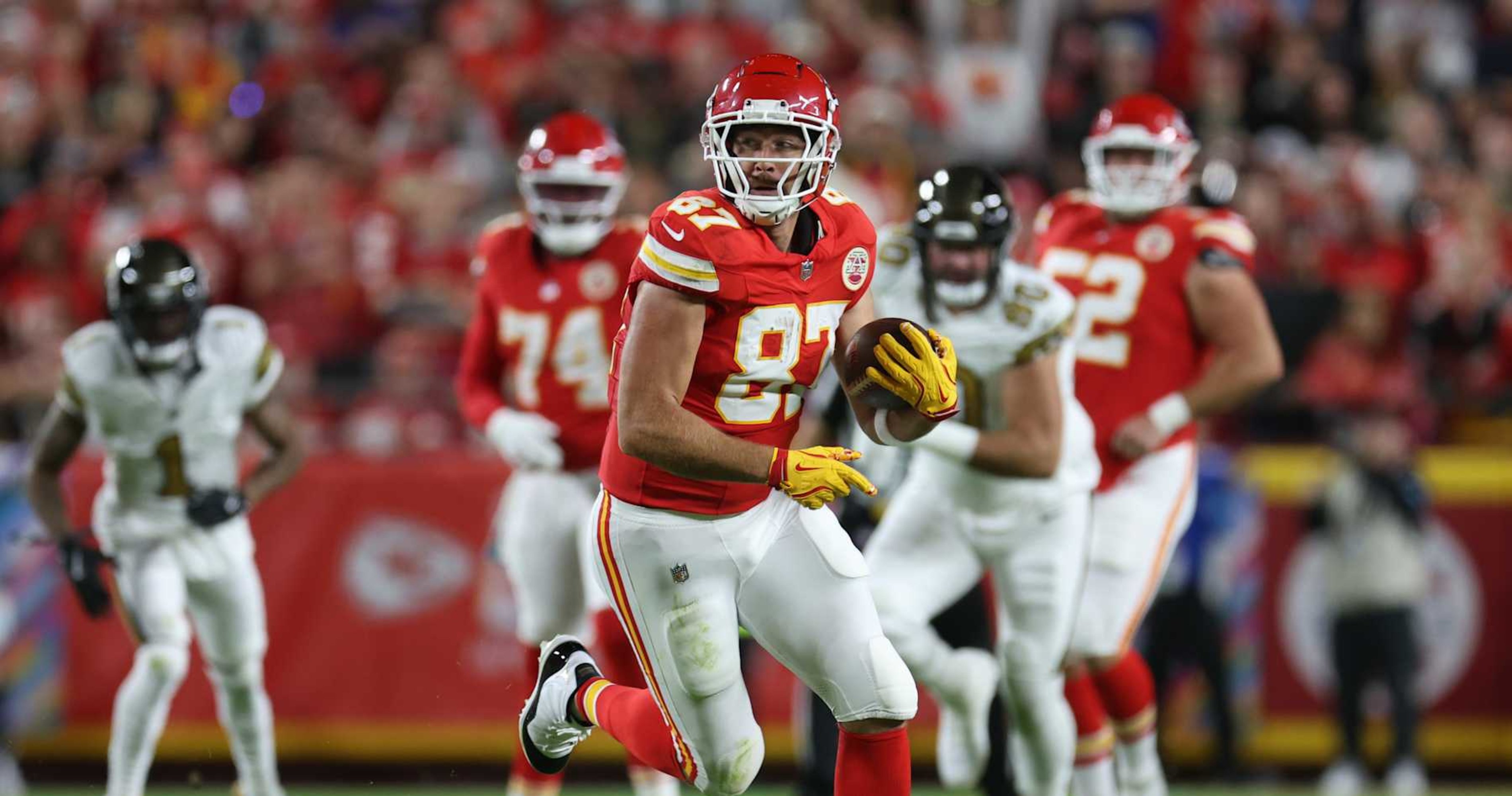 Video: Chiefs' Andy Reid Reacts to Travis Kelce Lateral, Practice It 'Every Day'