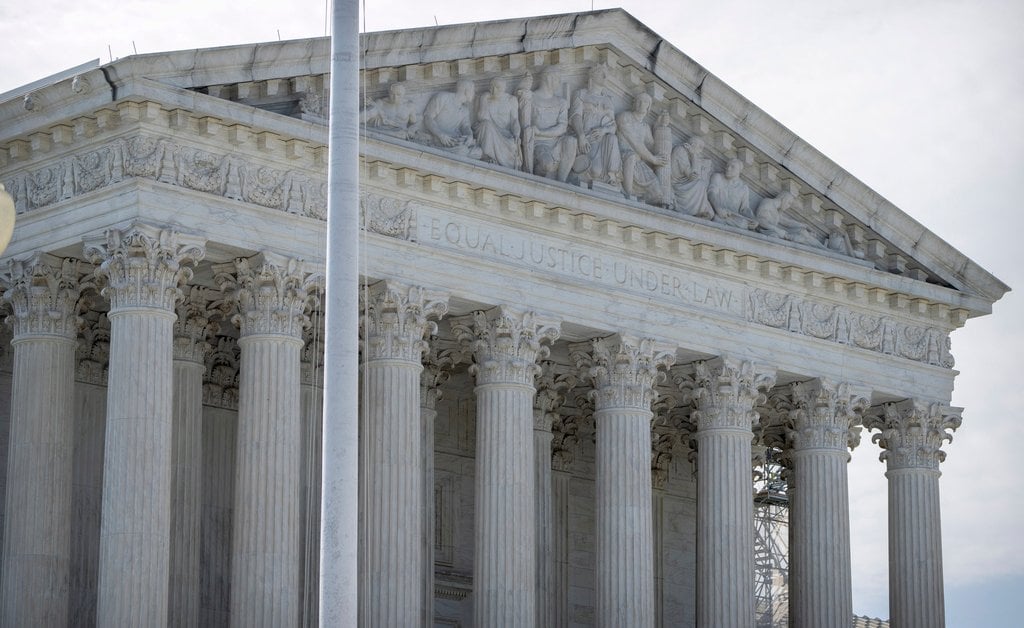 Supreme Court Lets Stand a Decision Barring Emergency Abortions That Violate Texas Ban