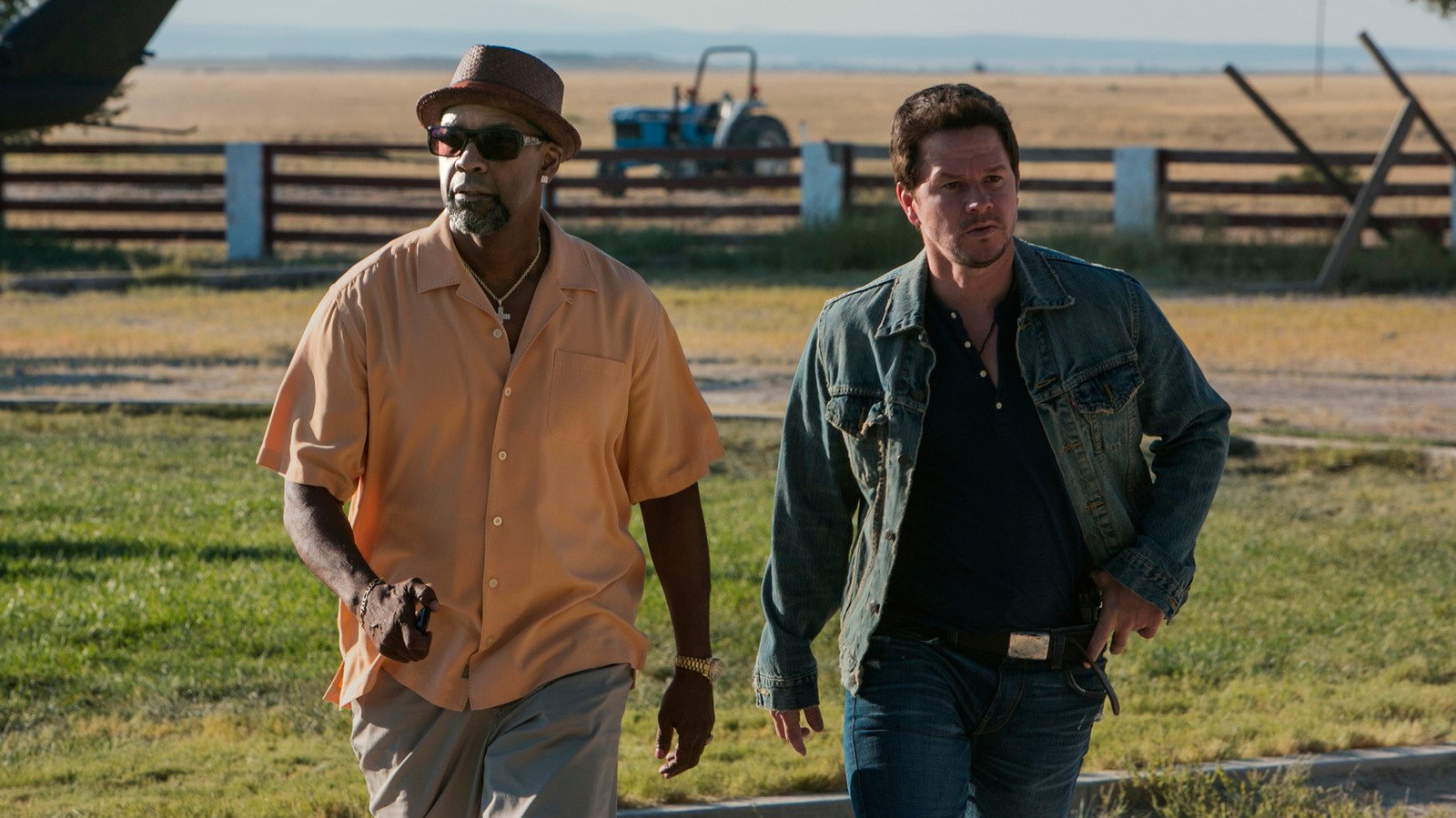 Forgotten Denzel Washington & Mark Wahlberg Movie Blows Up Netflix's Top Charts