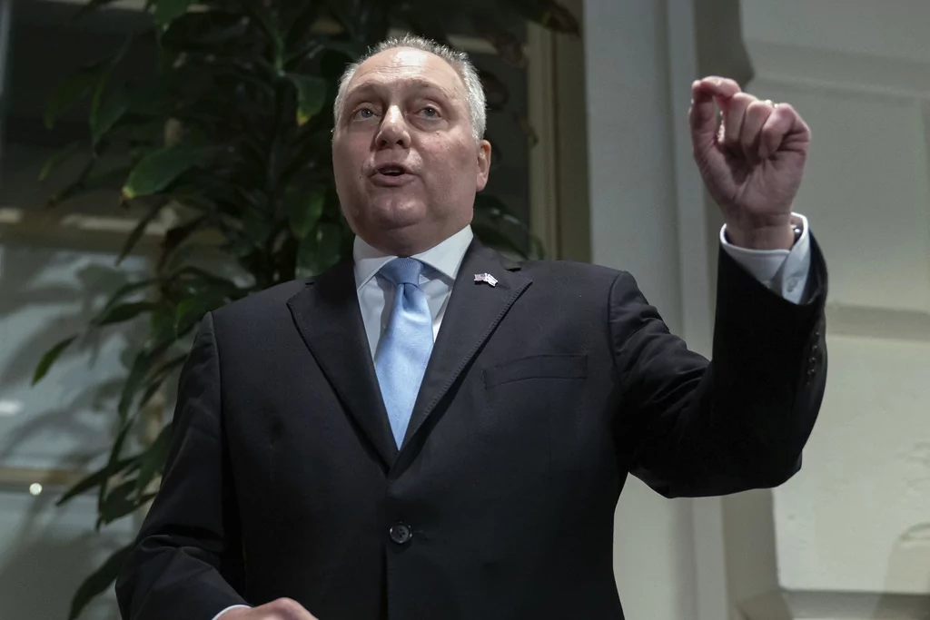 Scalise rallies Arizona voters to vote early for Trump