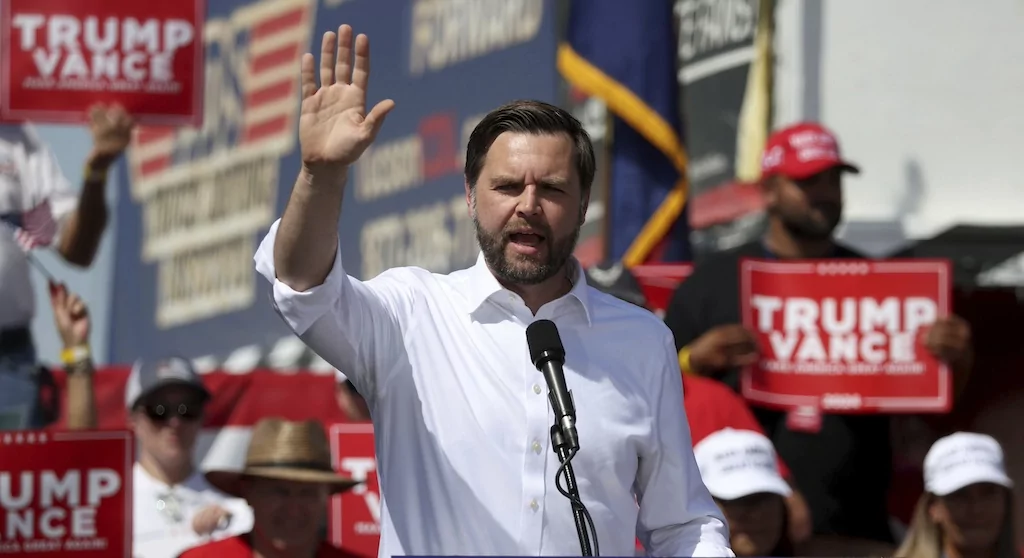 Vance pitches the Republican ticket to Arizona Latino voters at town hall