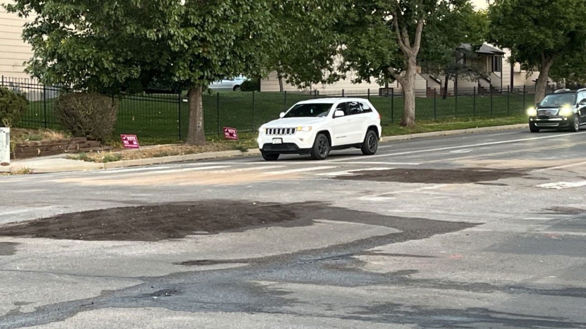 Southeast Colorado Springs intersection reopens after overnight closure to repair water line leak