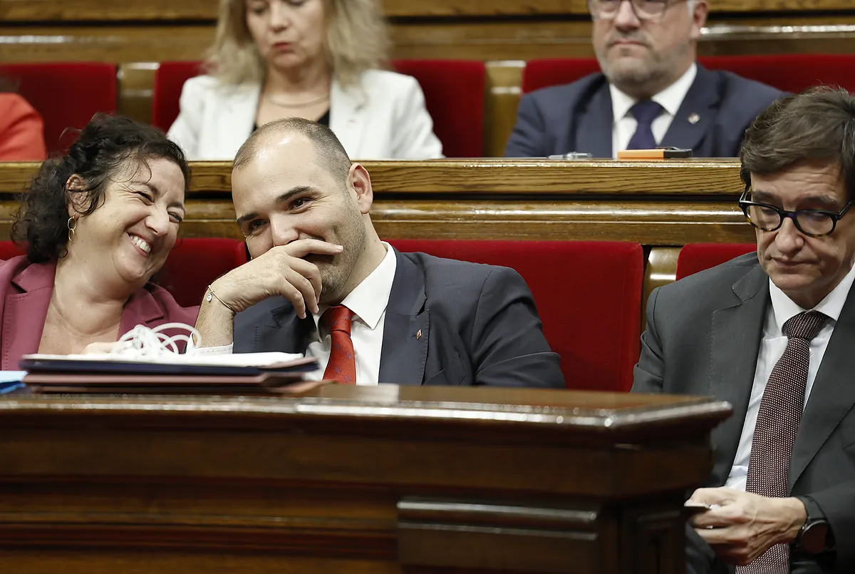 El Parlament avala el cupo catalán sin el respaldo de Puigdemont