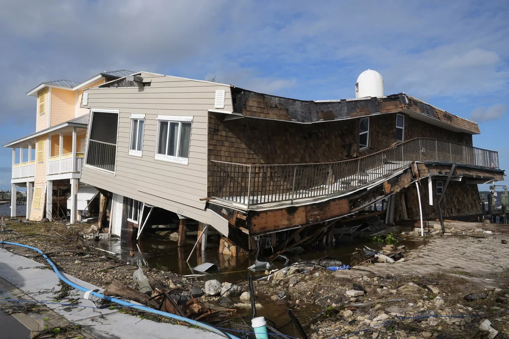 Hurricane Milton death toll 16 as problems persist