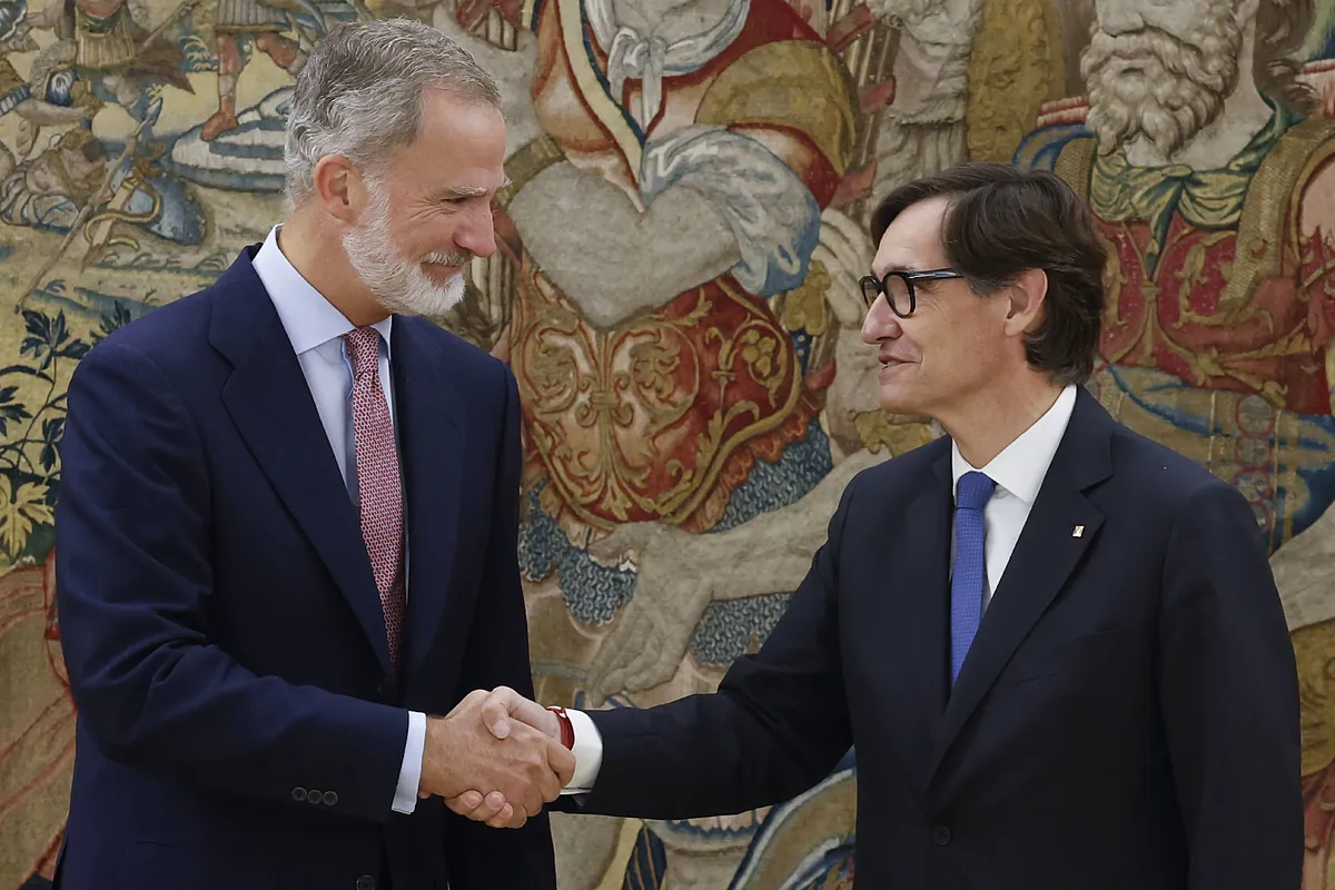 La sintonía de Illa y Felipe VI en su primer encuentro en Zarzuela: "Estoy muy contento"... "¡qué bien!"