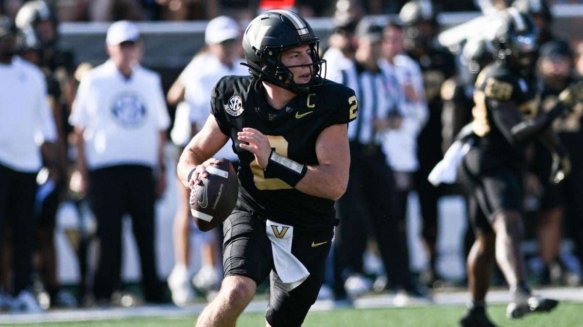 Kentucky vs. Vanderbilt odds, spread, line: 2024 college football picks, Week 7 predictions from proven model