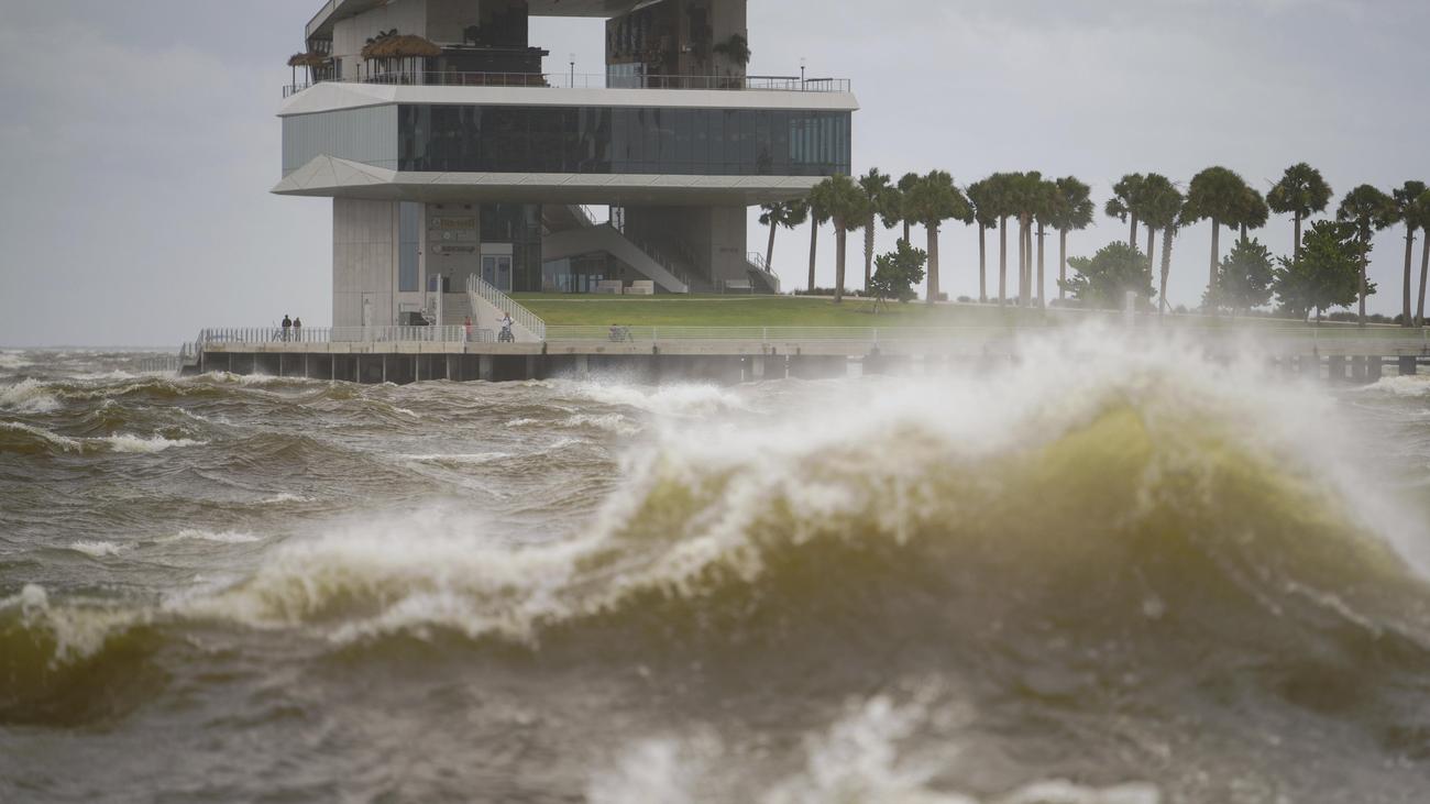 USA: Hurrikan "Helene" kurz vor Ankunft an der Küste Floridas