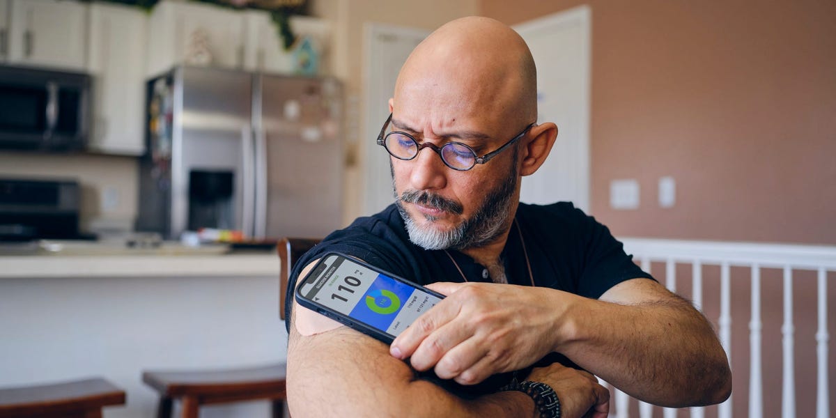 5 warning signs you might have high blood sugar, according to doctors