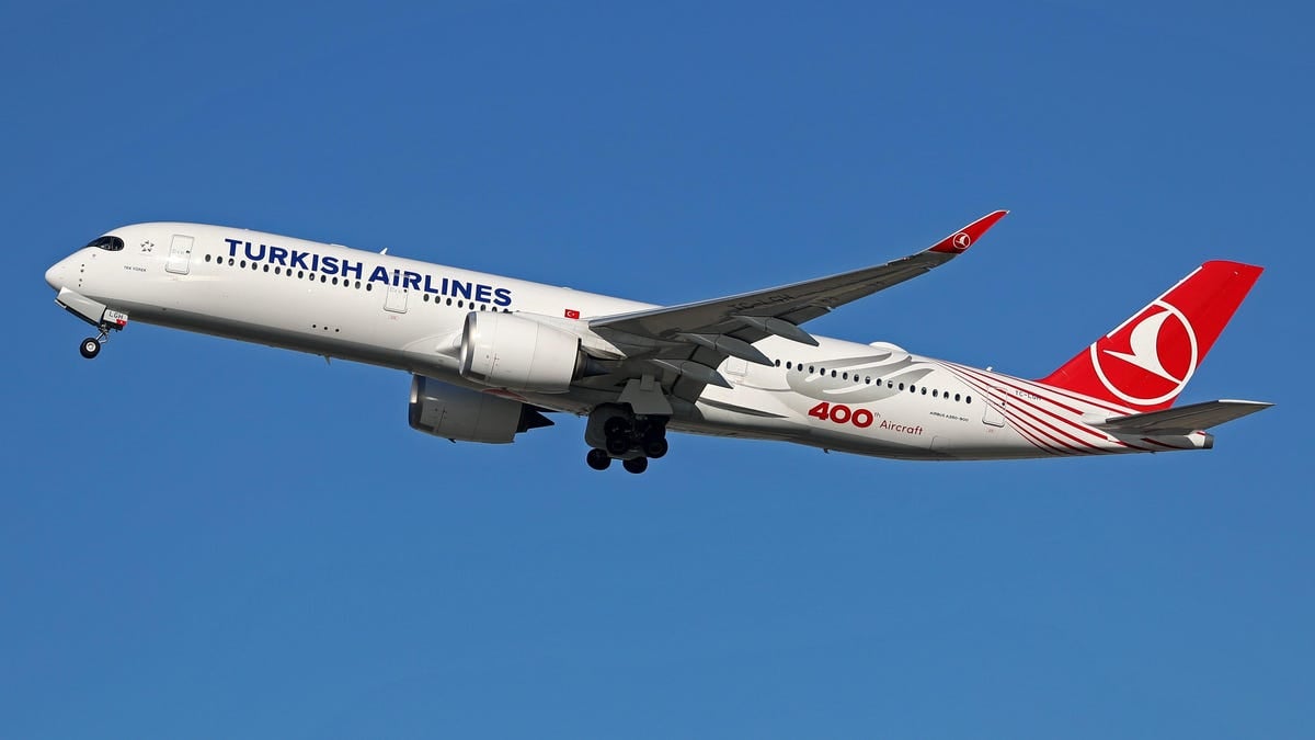 A Turkish Airlines pilot died mid-flight, forcing an emergency landing in New York